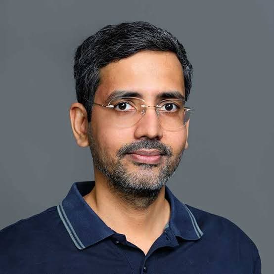 Vineeth Gandhi headshot